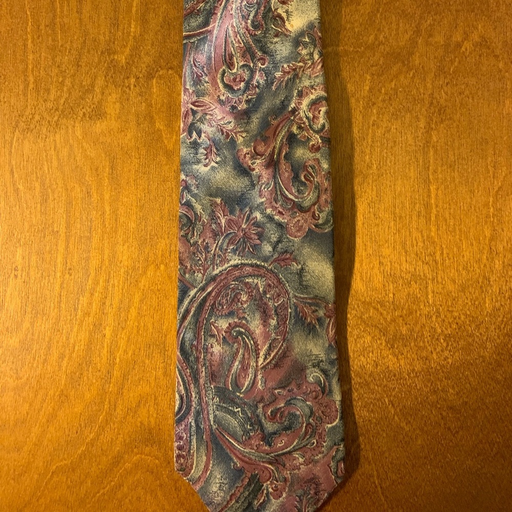 Vintage Slim Paisley Neck Tie